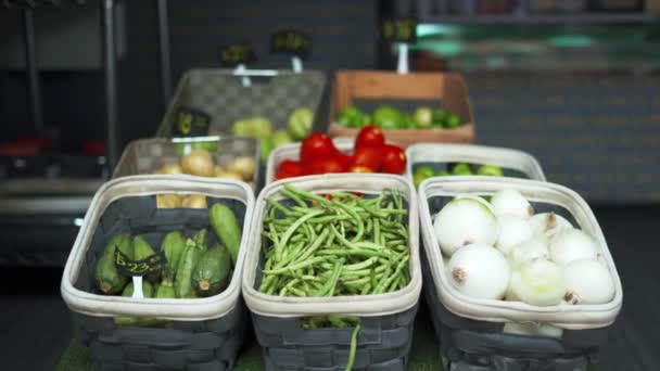 4k Zöldségek értékesítése kosárban - Felvétel, videó