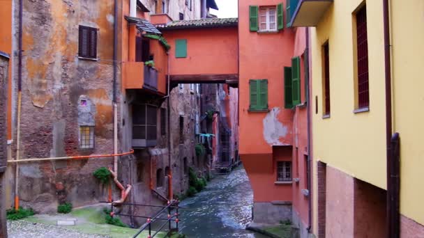 Landscape view of the canal of the river Reno in Bologna, Italy. Full HD. - Footage, Video
