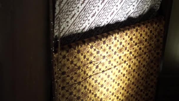 Yksityiskohta ja lähikuva Batik ja kulttuuri Indonesia - Materiaali, video