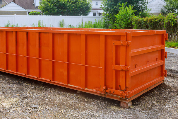 Recycling-Container Müllcontainer mit Bauschutt - Foto, Bild