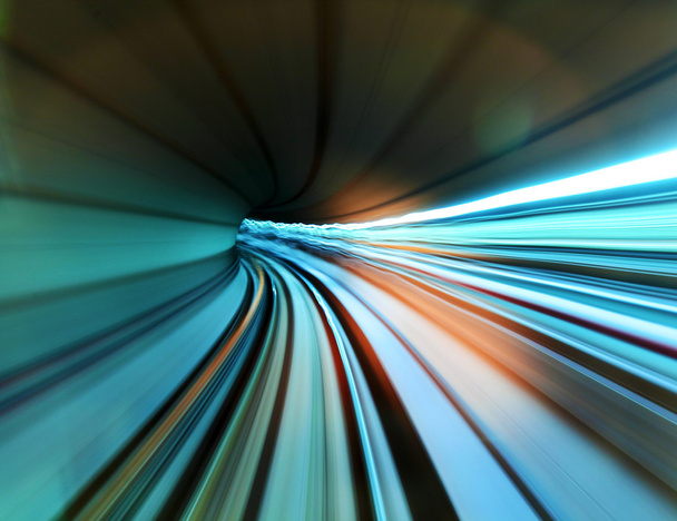 Светофор в тоннеле
 - Фото, изображение