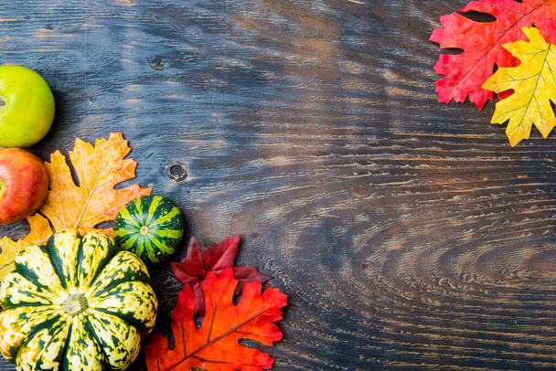 background ornament of autumn leaves of grapes and pumpkins - Foto, immagini