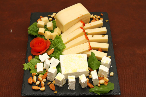 харчування сир тарілки ізольовані макро крупним планом
 - Фото, зображення