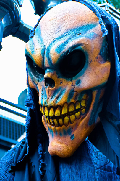 Portret van een Halloween monster. Halloween. Horror.Enge horror zombie display - Foto, afbeelding