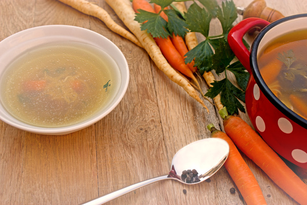 χορτόσουπα με φιδέ σούπα λαχανικών - χορτοφάγος ζωμό- - Φωτογραφία, εικόνα