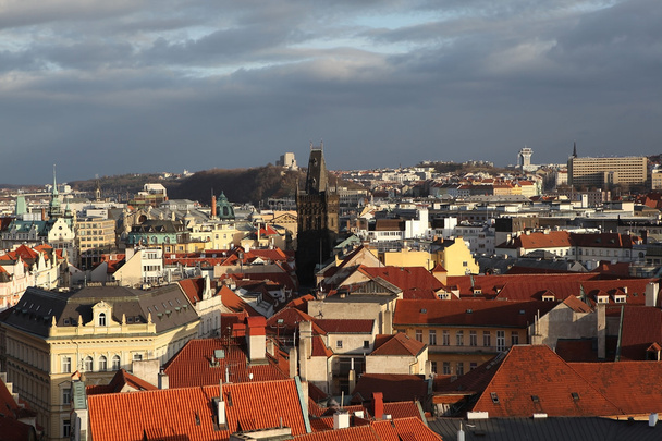 Praga con la Torre del Ayuntamiento Viejo
 - Foto, Imagen