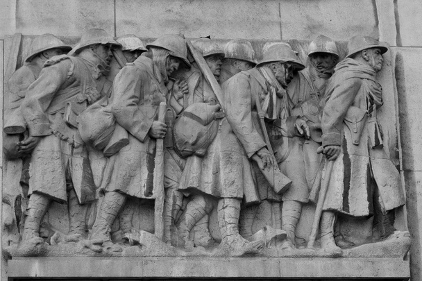 Grande memorial de guerra em Lille
 - Foto, Imagem