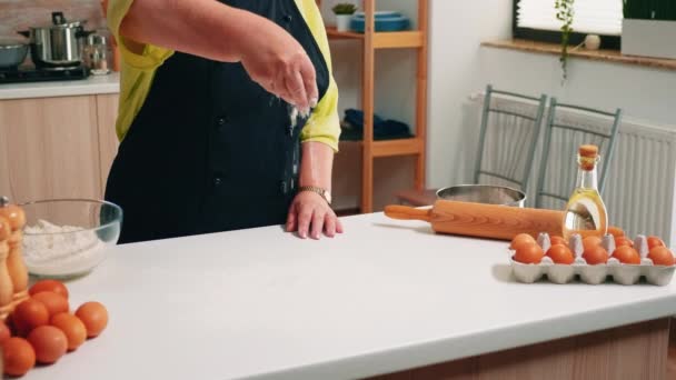 lähikuva käsin seulonta jauhot - Materiaali, video