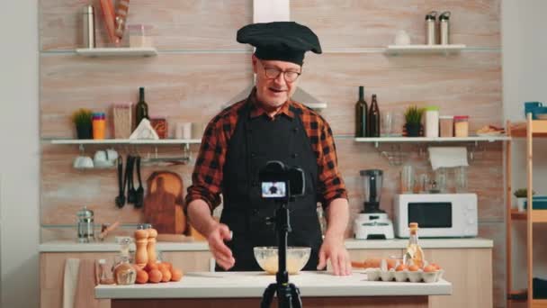 Baker explicar receta - Metraje, vídeo
