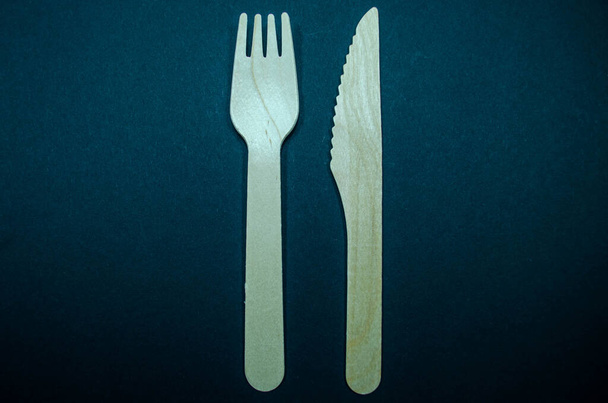 dřevěná vidlička a nůž - Fotografie, Obrázek