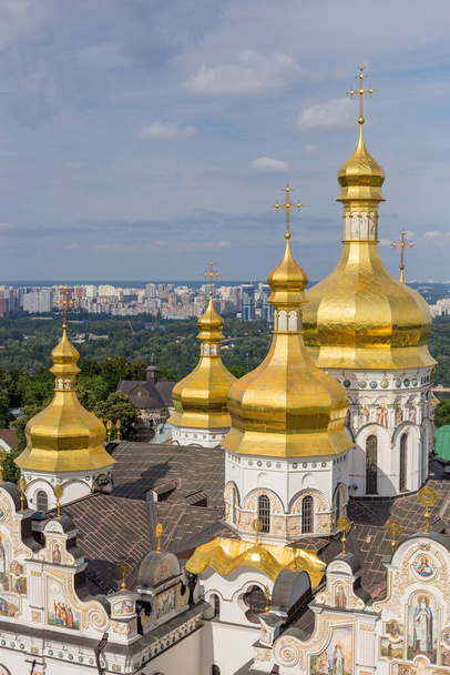 Näkymä ortodoksinen kirkko Kiova Pechersk Lavra - Valokuva, kuva