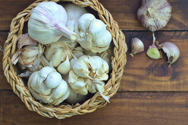 garlic essential seasoning in Mediterranean cuisine - Fotografie, Obrázek