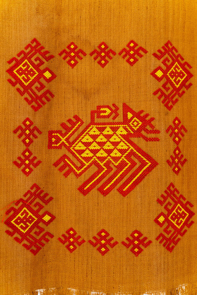 Het traditionele patroon van de kleine Chinese lokale stam op Hainan eiland - Foto, afbeelding