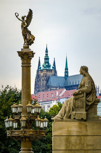 Epätavallinen näkymä Prahan linnasta - Valokuva, kuva