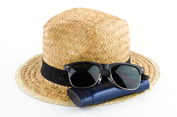 Hat, sunglasses and body lotion - Foto, Imagem
