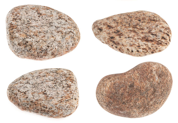 Piedra grande natural, adoquín aislado sobre fondo blanco. piedras para baños y saunas - Foto, imagen