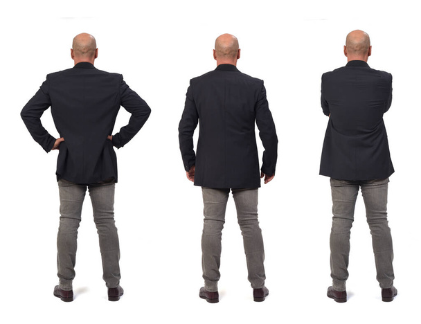 vista posteriore dello stesso uomo con varie pose su sfondo bianco - Foto, immagini