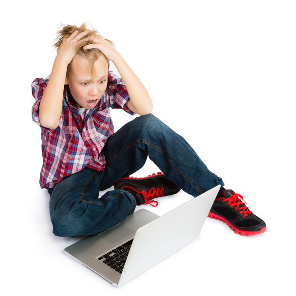 Shocked Boy with Laptop - Foto, imagen