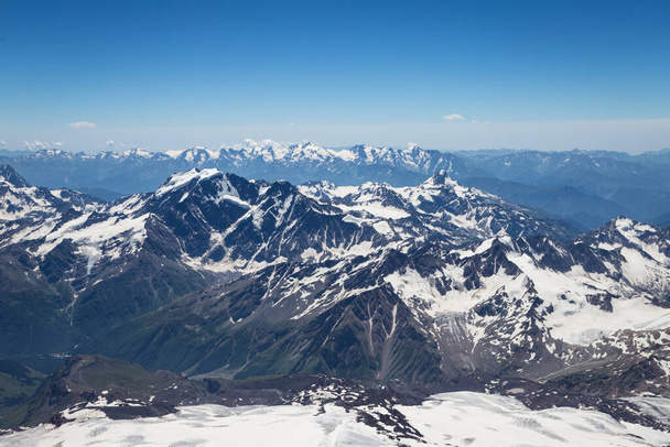 A paisagem emocionante do entorno de Elbrus - Foto, Imagem