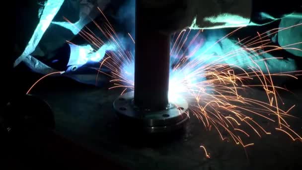 Gas welding metal pipe plant - Footage, Video