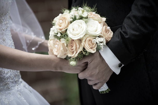 Beautiful wedding roses bouquet - Fotó, kép