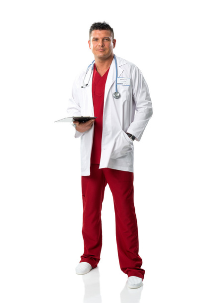 Guapo joven médico en bata médica
 - Foto, imagen