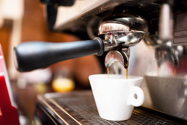 Espresso machine making coffee at restaurant - 写真・画像