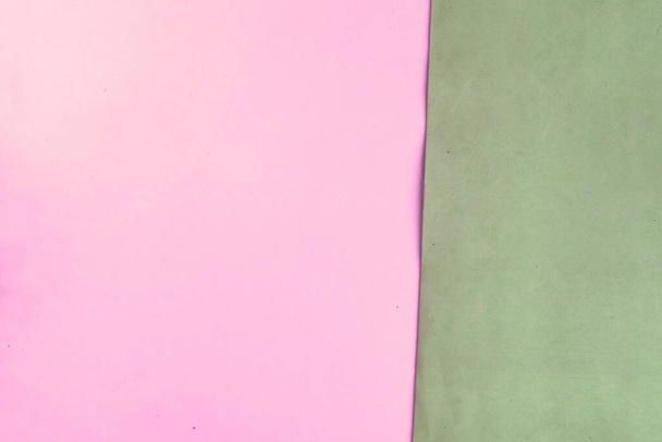 Geometrischer Hintergrund in rosa und grau. Abstrakter Farbhintergrund. Farbvorlage für Designer - Foto, Bild