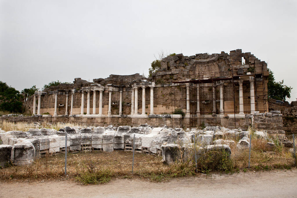 Αρχαία ερείπια μιας αρχαίας πόλης - Φωτογραφία, εικόνα