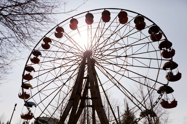 Abandoned amusement park on a sunny day - Photo, Image