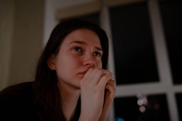 Woman crying at night at home - Photo, Image