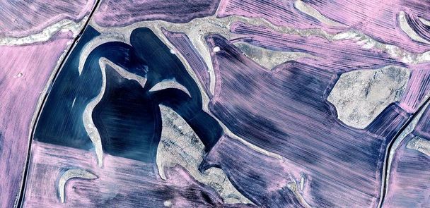 υφή, αφιέρωμα στον Πικάσο, αφηρημένη φωτογραφία των τομέων της Ισπανίας από τον αέρα, εναέρια άποψη, αναπαράσταση των ανθρώπινων στρατοπέδων εργασίας, αφηρημένη τέχνη,  - Φωτογραφία, εικόνα