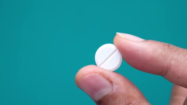 kézben tartó tabletták másolási hellyel  - Felvétel, videó