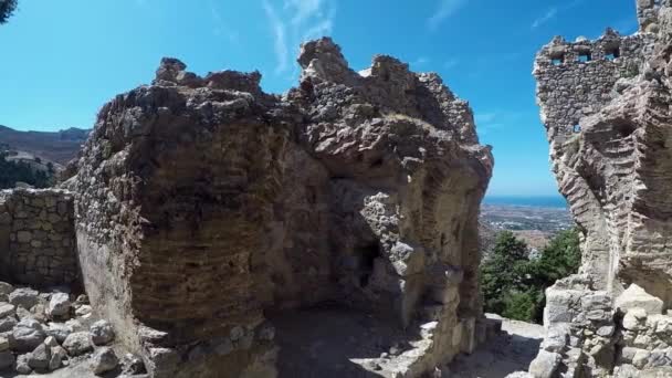 Eingang zur Festung in Paleo Pili, einer historischen Stätte auf der Insel Kos in Griechenland. - Filmmaterial, Video