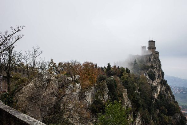 San Marino, uitzicht op Monte titano - Foto, afbeelding