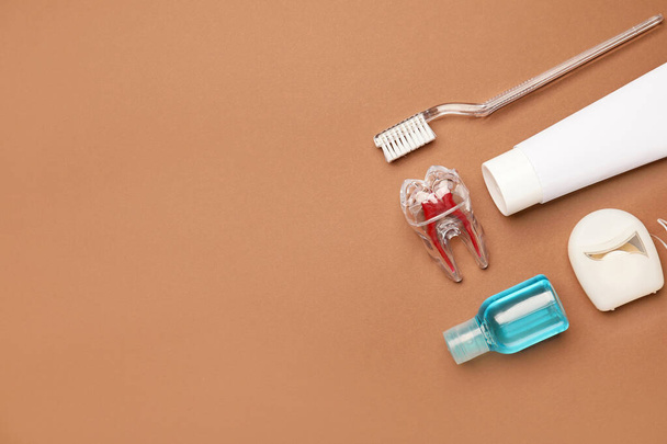 Set for oral hygiene on color background - Foto, Bild