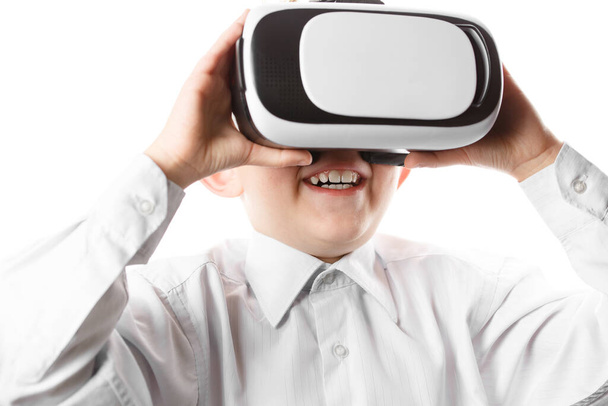 enfant en masque de réalité virtuelle - Photo, image