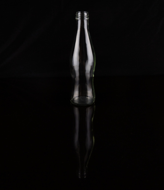 Пустые бутылки
 - Фото, изображение
