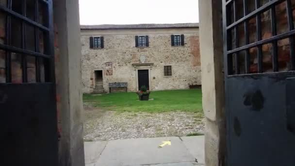 Bardi hrad Parma nádvoří soudu. Vysoce kvalitní 4K záběry - Záběry, video