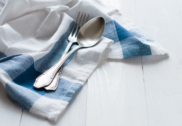 cutlery and linen napkin - Foto, Imagen