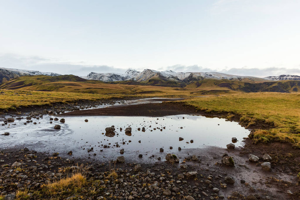 A mesmerizing view of mountainous landscape in Iceland - Photo, Image