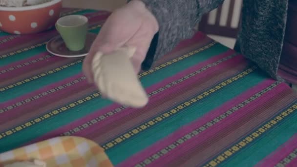 gotowanie naturalny wegetariański przepis tradycyjnej żywności Ameryki Południowej - Materiał filmowy, wideo