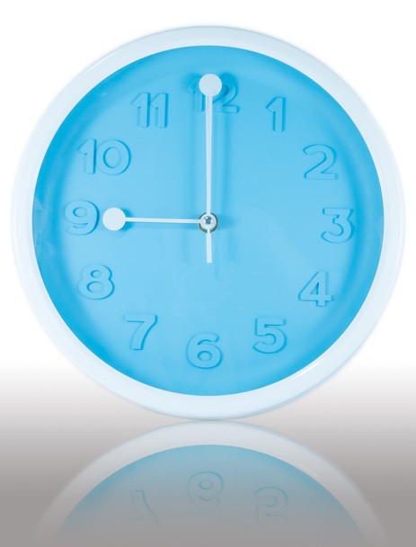 Neuf heures sur le cadran horloge
 - Photo, image