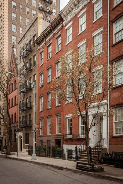 Residential buildings on Waverly Place, in the West Village, Manhattan, New York City - Zdjęcie, obraz