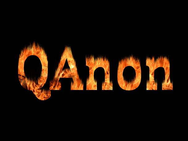 QAnon ya da Q Anon derin durum komplo teorisi metni siyah arkaplan üzerinde yanıyor - Fotoğraf, Görsel