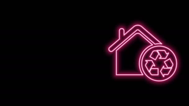 Siyah arkaplanda izole edilmiş geri dönüşüm sembolü simgesi olan parlak neon hattı Eco House. Geri dönüşüm oklarıyla ekoloji evi. 4K Video hareketli grafik canlandırması - Video, Çekim