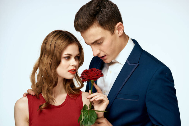 mooi paar charme relatie romantiek rozen luxe liefde licht achtergrond - Foto, afbeelding