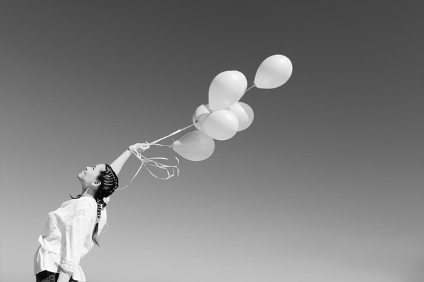 Frau mit Luftballons - Foto, Bild