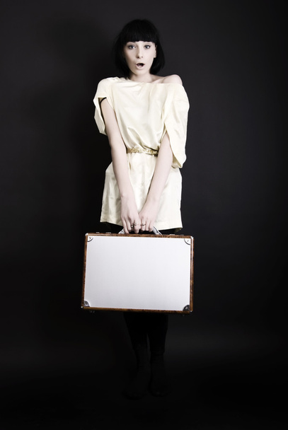 A girl with suitcase - Zdjęcie, obraz