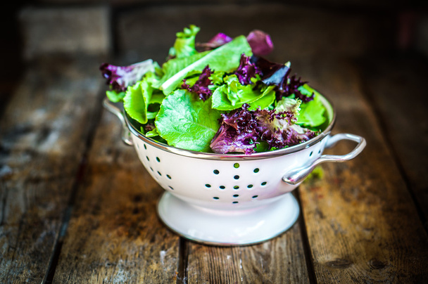 Fresh green salad with spinach,arugula,romane and lettuce - Photo, Image